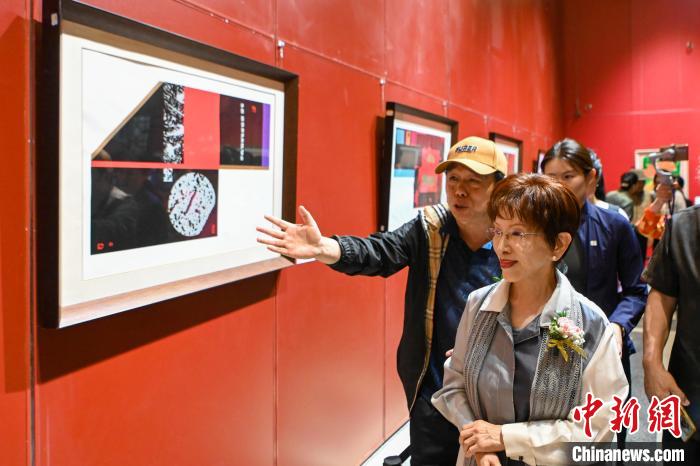 老虎機：李志銘（台灣）書畫作品收藏展崑明開展 展出百餘幅兩岸書畫精品